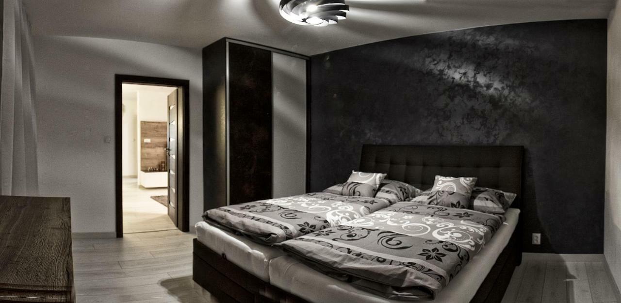 Apartment Centrum Luxury Mountain View Poprad Exteriör bild